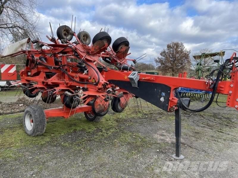 Kuhn GF 13002 Τσουγκράνες και χορτοξηραντικές μηχανές