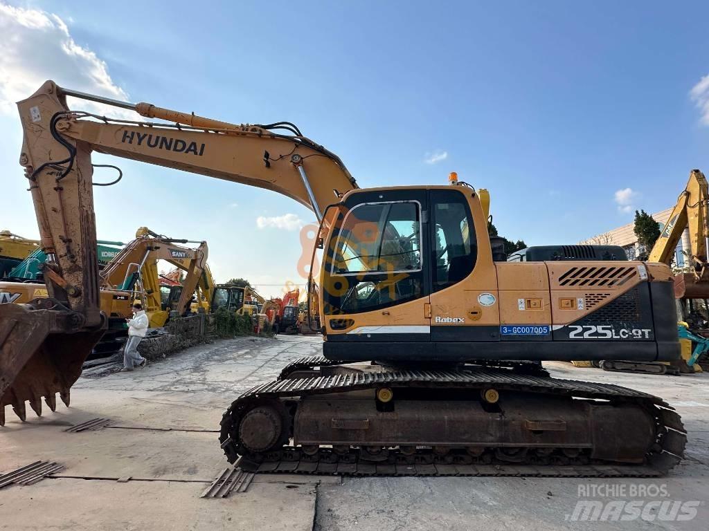 Hyundai 225 Εκσκαφείς με ερπύστριες