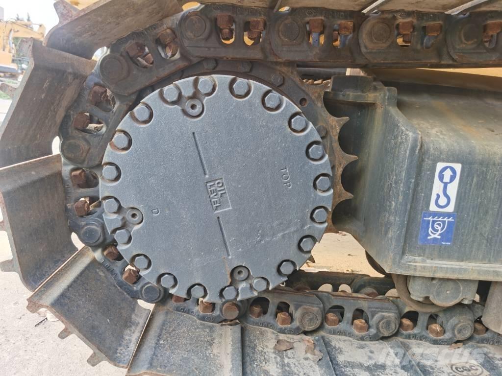 Komatsu PC 220-7 Εκσκαφείς με ερπύστριες