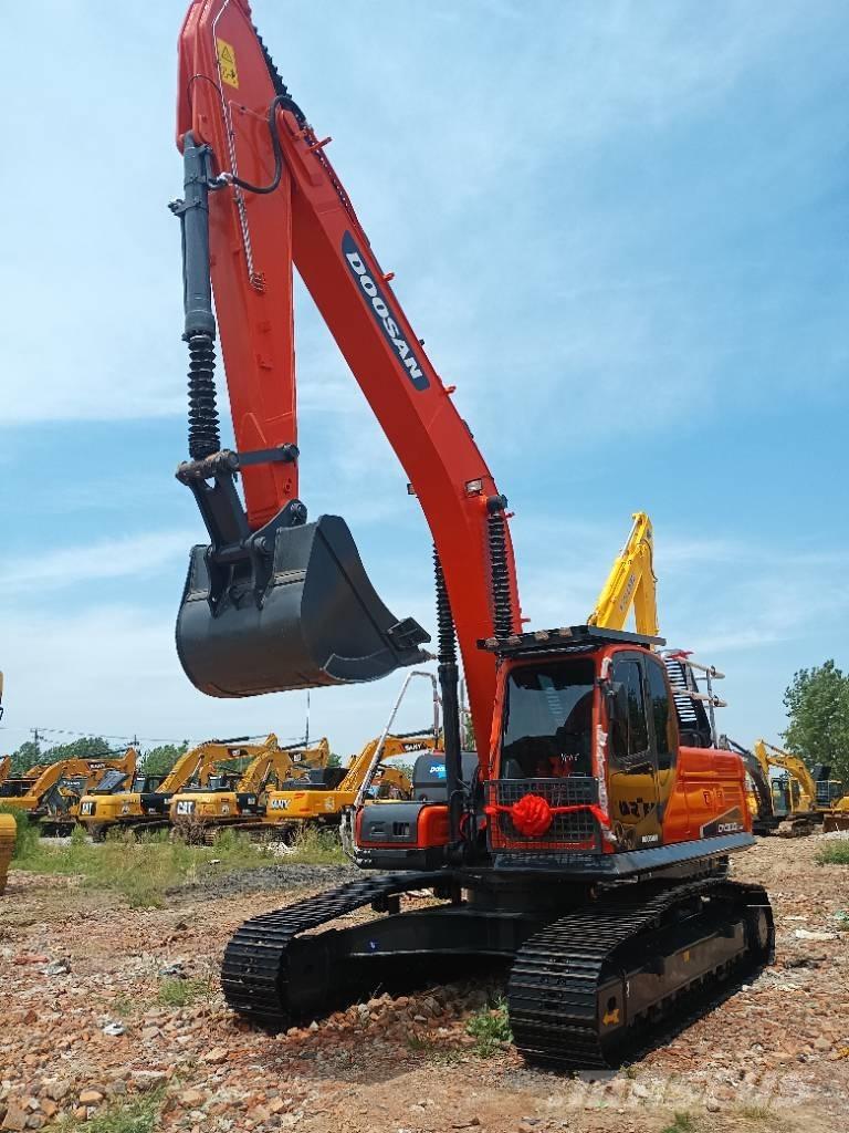 Doosan DX 300 Εκσκαφείς με ερπύστριες
