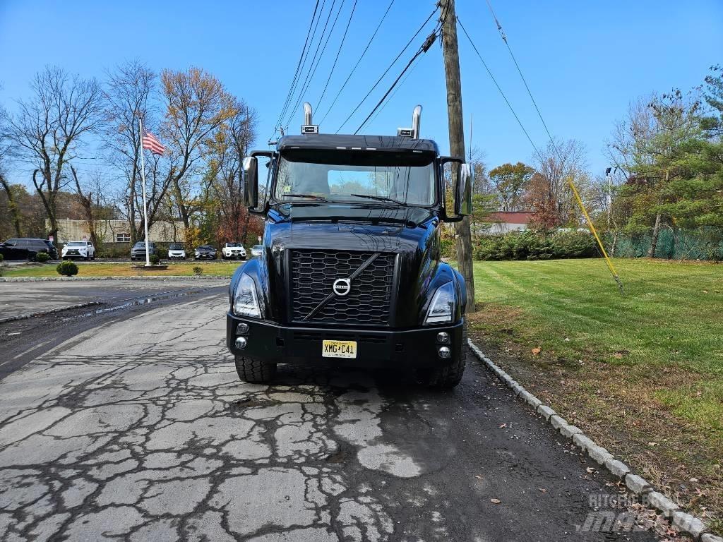 Volvo VNX 64 T300 Φορτηγά Kαρότσα με ανοιγόμενα πλαϊνά
