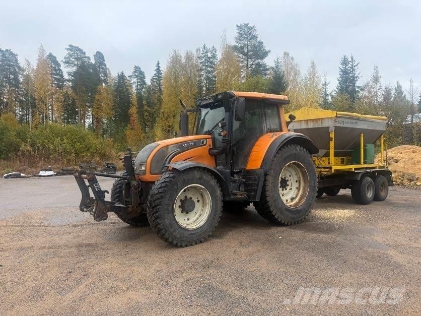 Valtra N142 Τρακτέρ