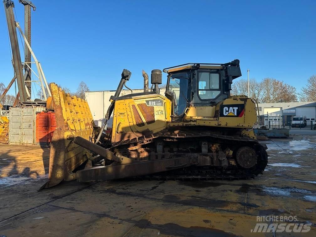CAT D7E Μπουλντόζες με ερπύστριες