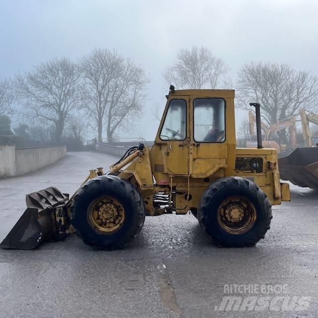 CAT 910 Φορτωτές με λάστιχα (Τροχοφόροι)