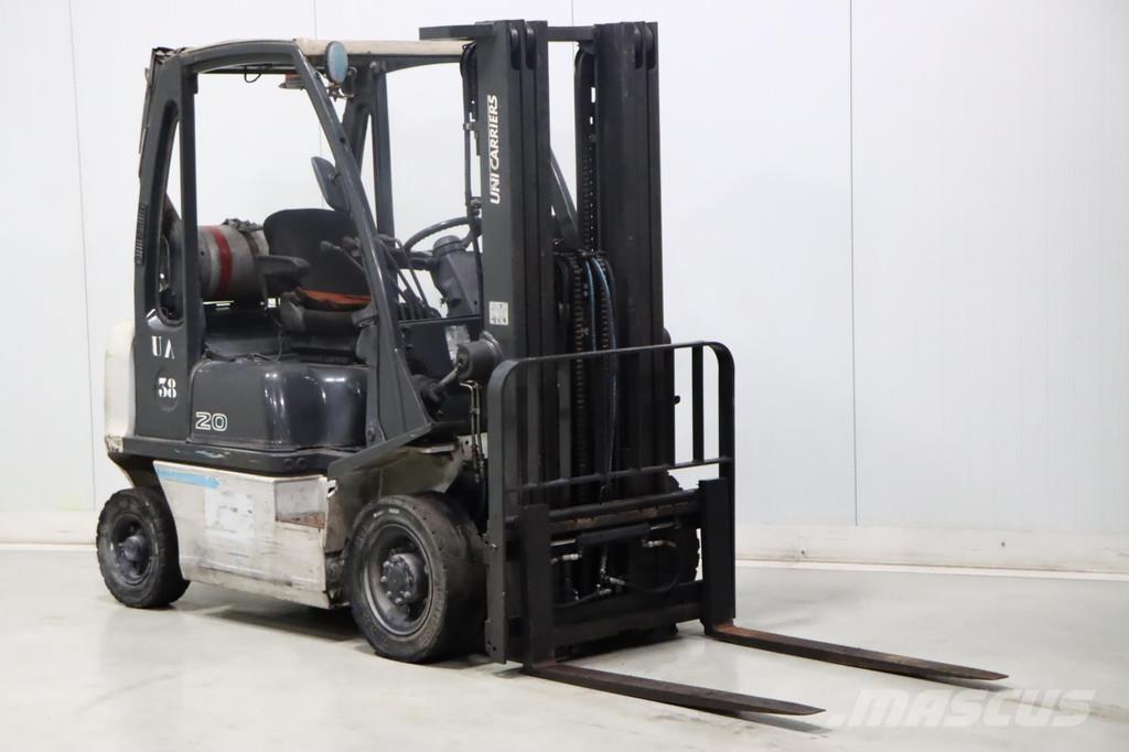 Nissan U1D2A20LQ Περονοφόρα ανυψωτικά κλαρκ με φυσικό αέριο LPG