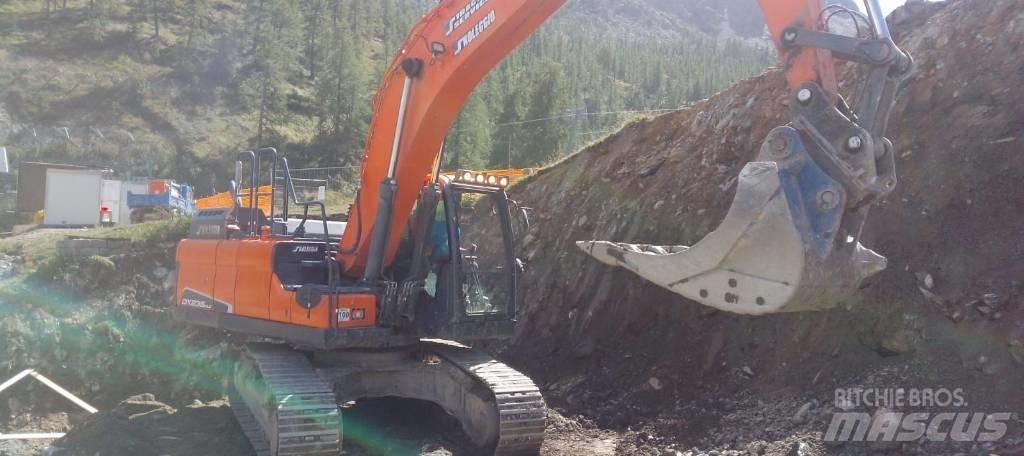 Doosan DX 235 Εκσκαφείς με ερπύστριες