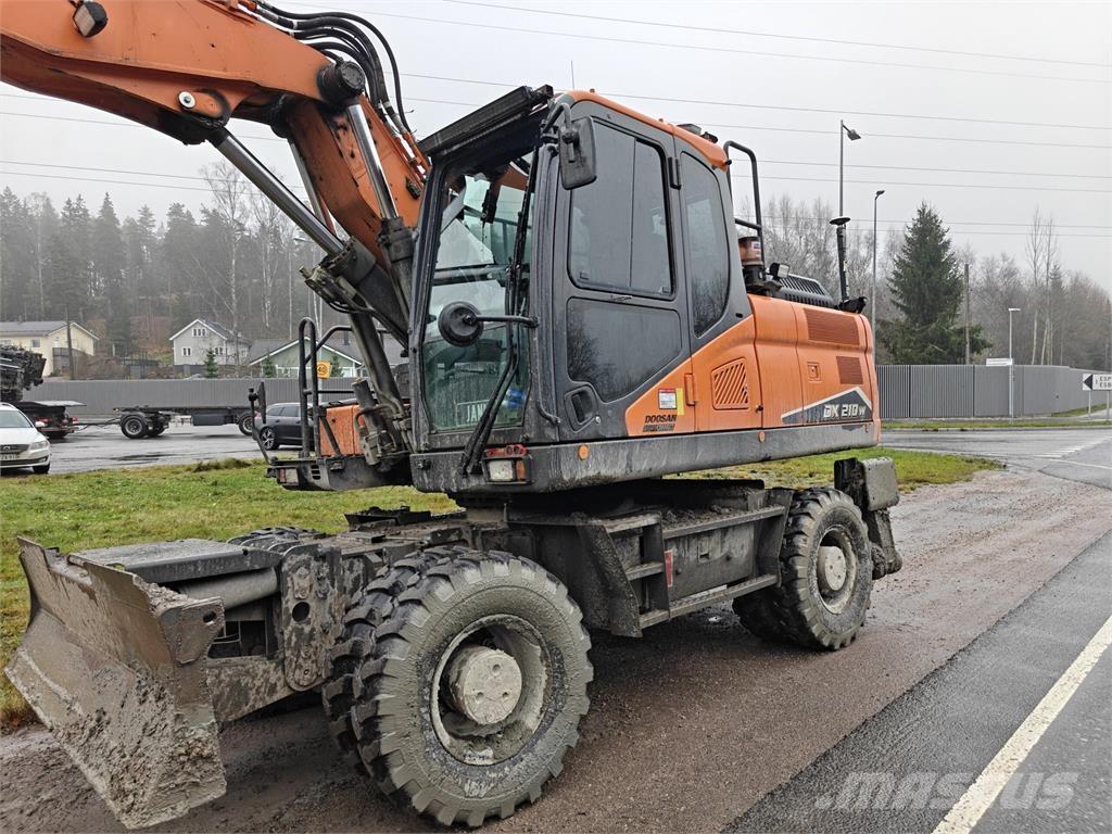 Doosan DX 210 W-7 Εκσκαφείς με τροχούς - λάστιχα