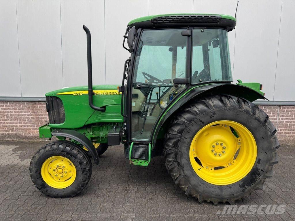John Deere 5215 Τρακτέρ
