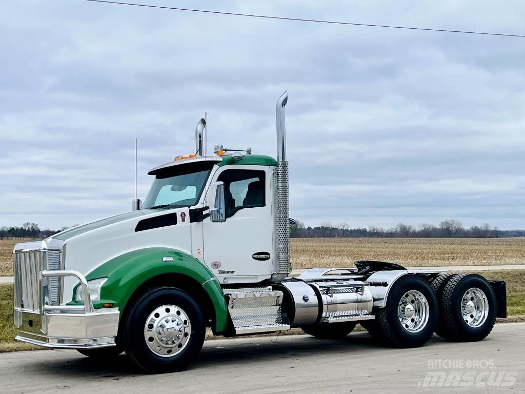 Kenworth T 880 Τράκτορες