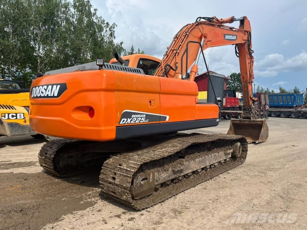 Doosan DX 225 LC Εκσκαφείς με ερπύστριες
