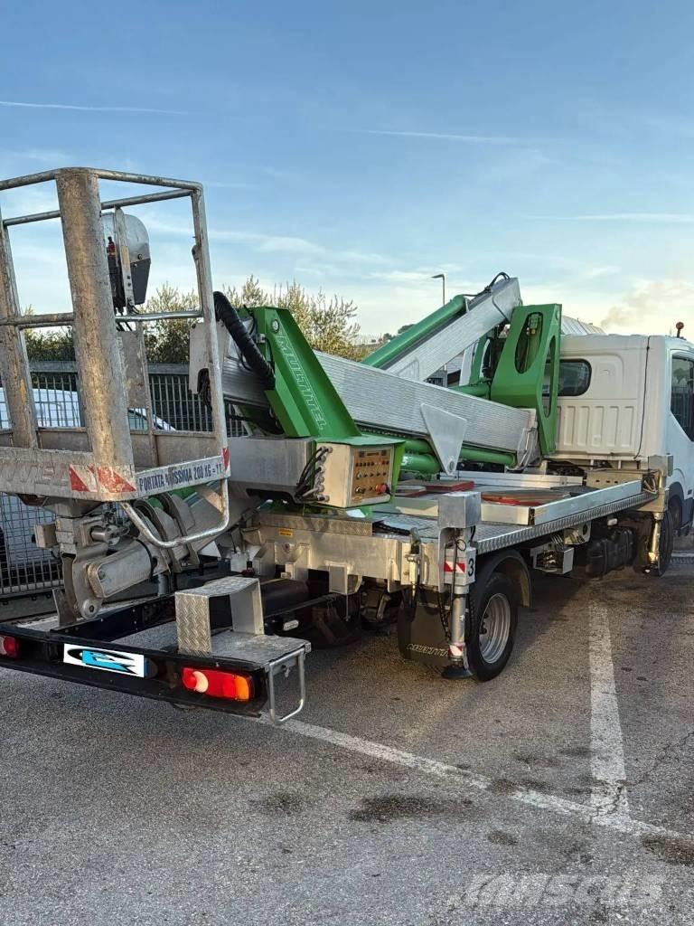 Multitel MX 250 Εναέριες πλατφόρμες τοποθετημένες σε φορτηγό