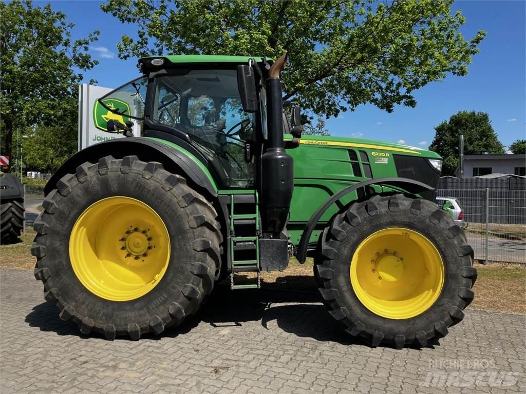 John Deere 6230R Τρακτέρ
