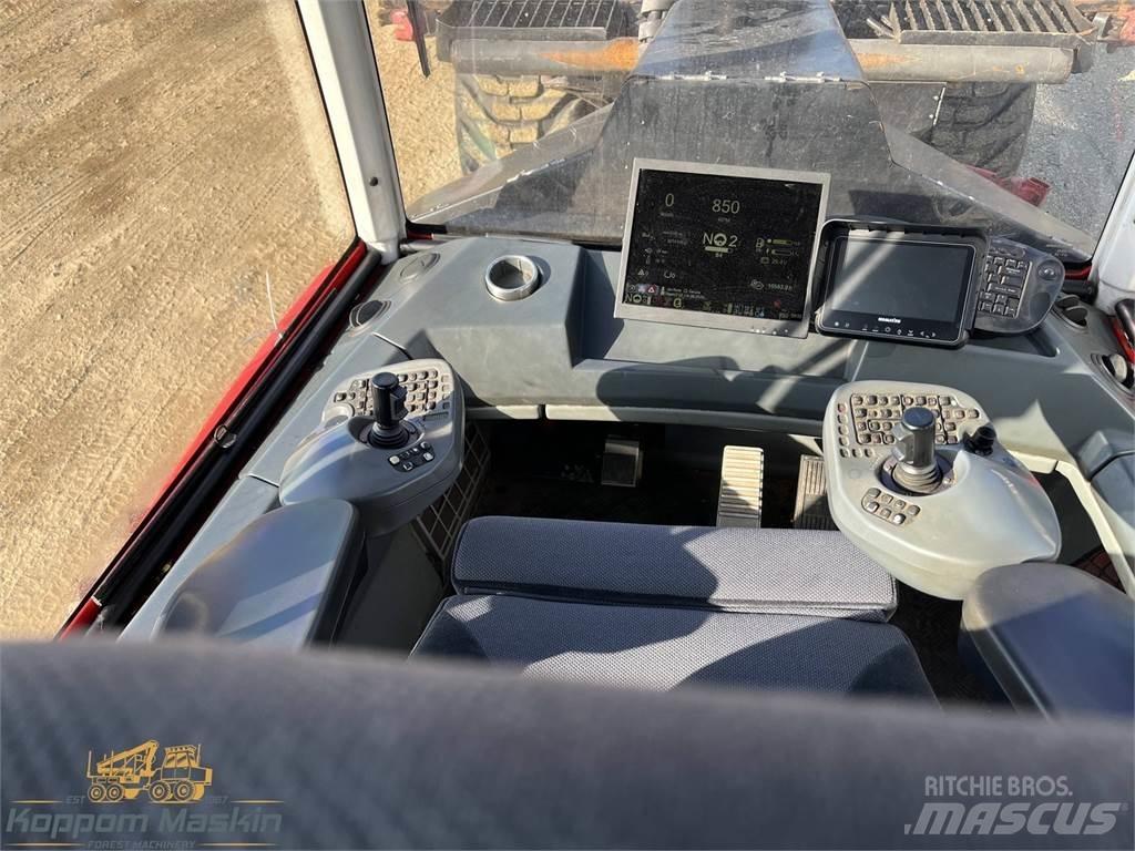 Komatsu 895 Μεταφορείς ξυλείας