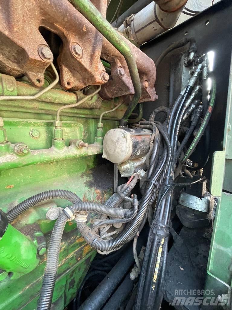 John Deere 1070E Θεριζοαλωνιστικές μηχανές
