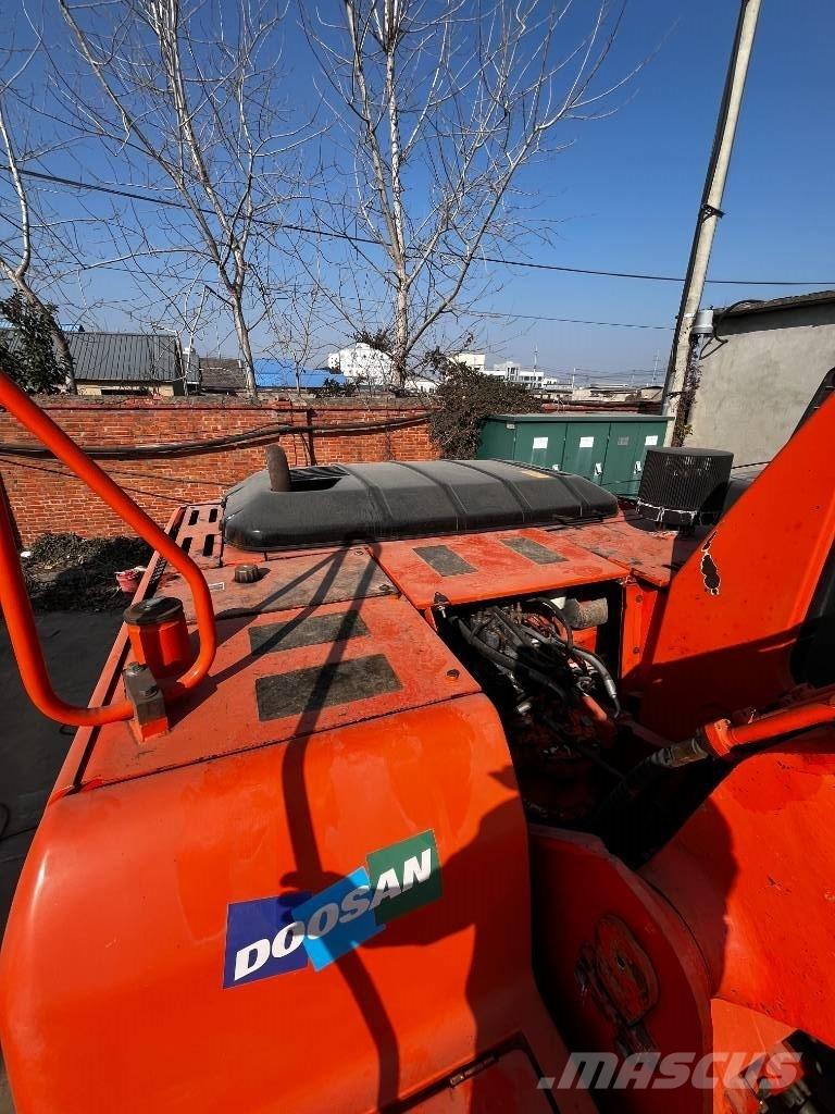 Doosan DH 225 LC-7 Εκσκαφείς με ερπύστριες