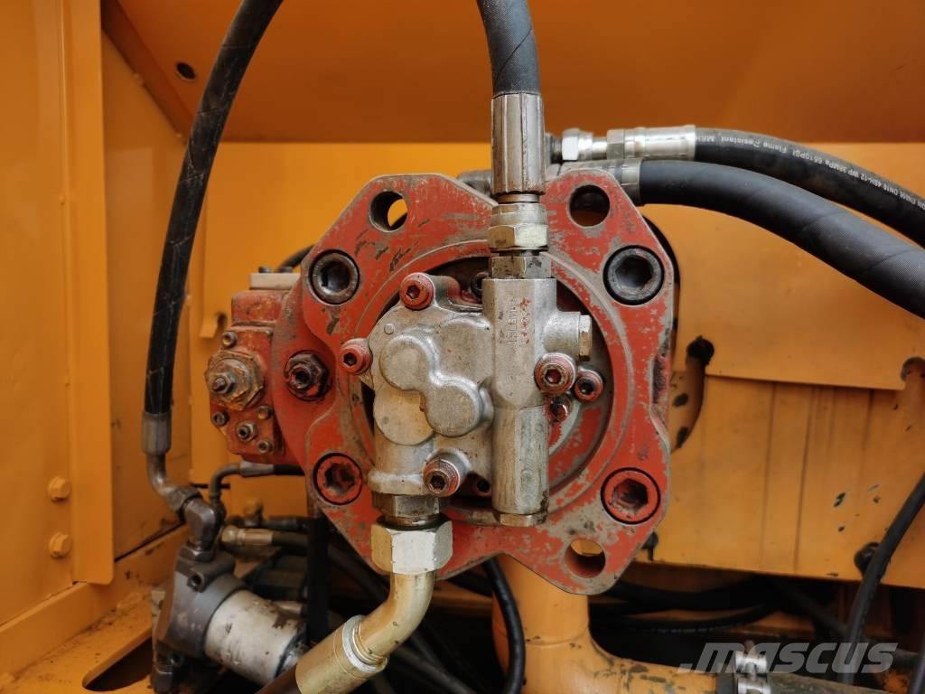 Hyundai R225LC-7 Εκσκαφείς με ερπύστριες