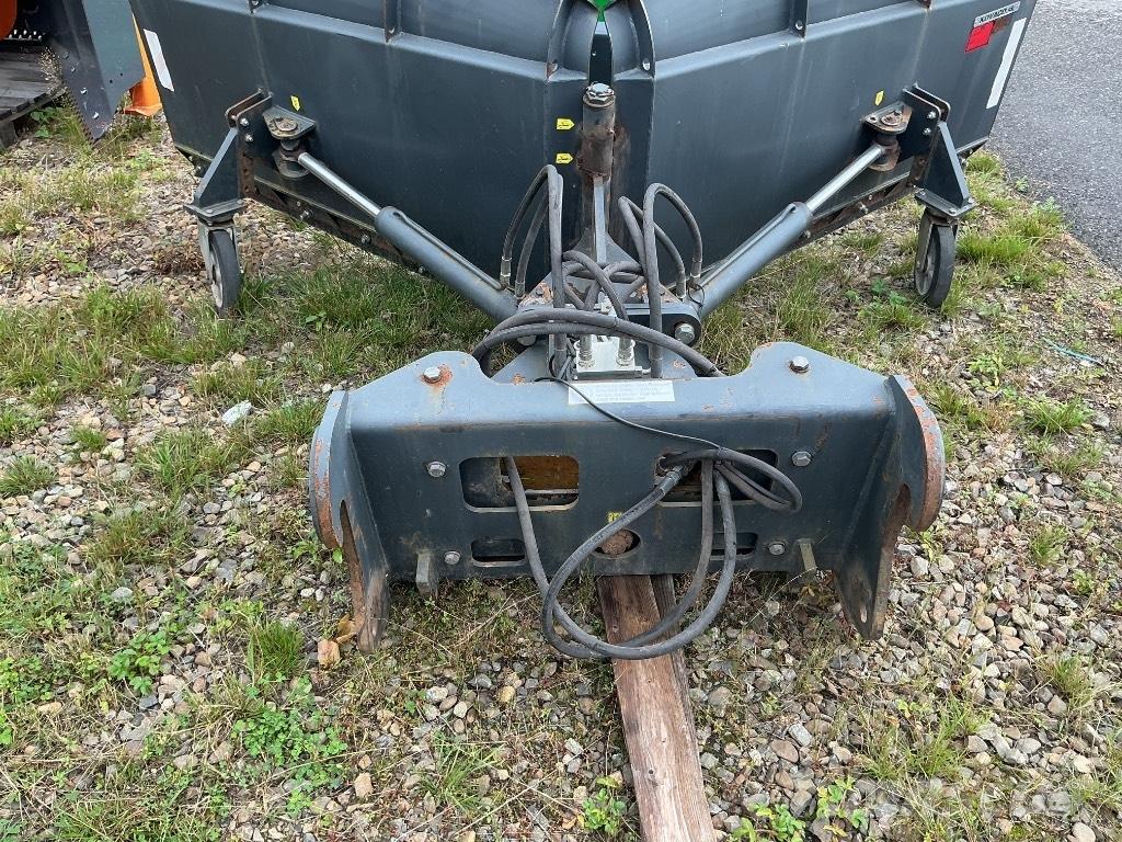 Kovaco Nivelaura 320 Εκχιονιστήρες και χιονοδιώχτες