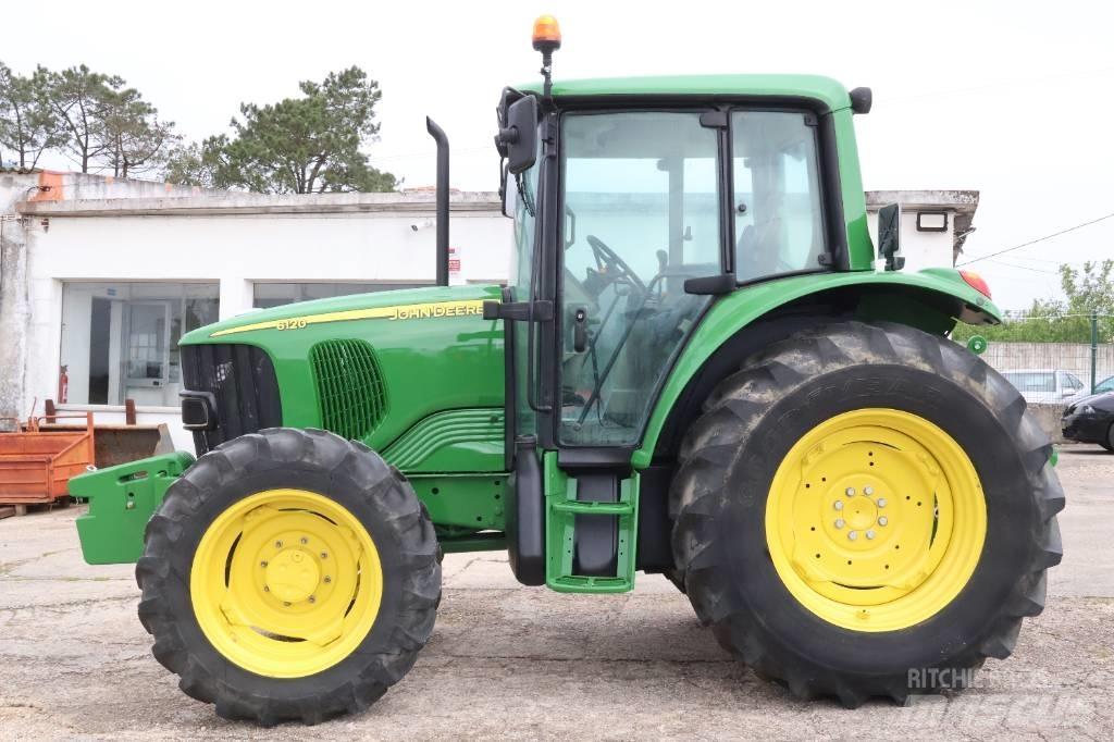 John Deere 6120 Τρακτέρ