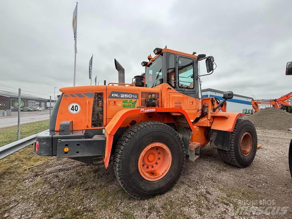 Doosan DL 250Z Φορτωτές με λάστιχα (Τροχοφόροι)
