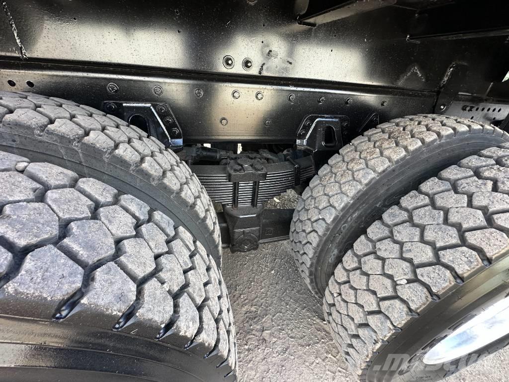 Freightliner 114 SD Αποφρακτικά οχήματα