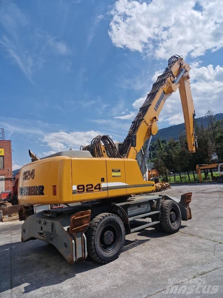 Liebherr A924C Βιομηχανικά μηχανήματα διαχείρισης αποβλήτων