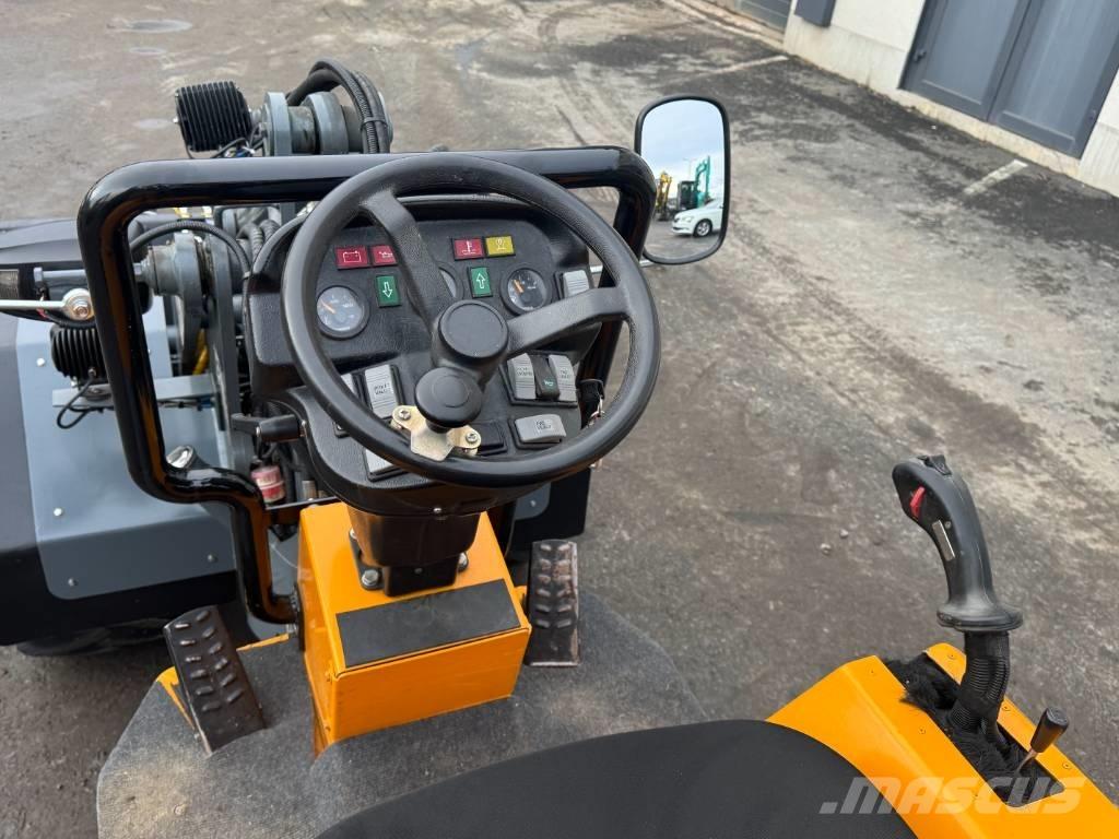 GiANT V 451 T X-Tra Μίνι φορτωτές