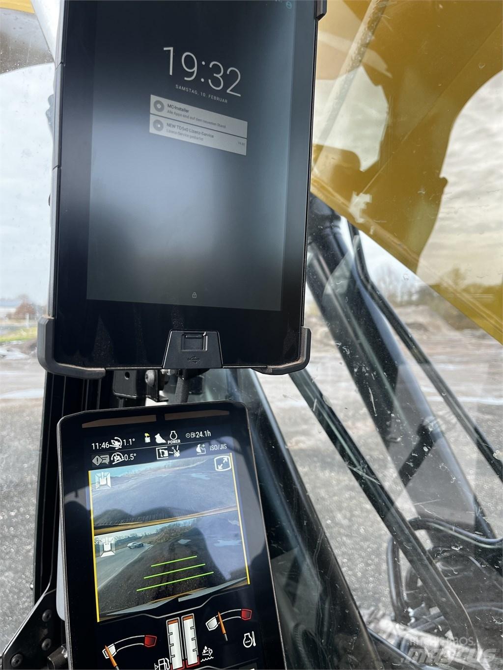 CAT 320 Εκσκαφείς με ερπύστριες