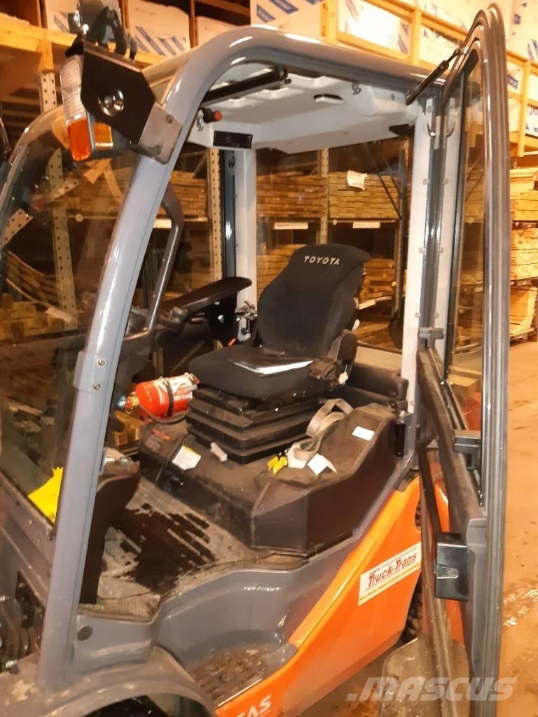 Toyota 02-8FDF30 Πετρελαιοκίνητα Κλαρκ