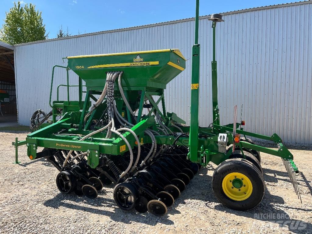 John Deere 750 A Σπορείς