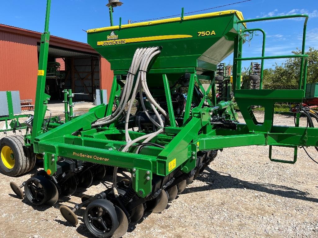 John Deere 750 A Σπορείς