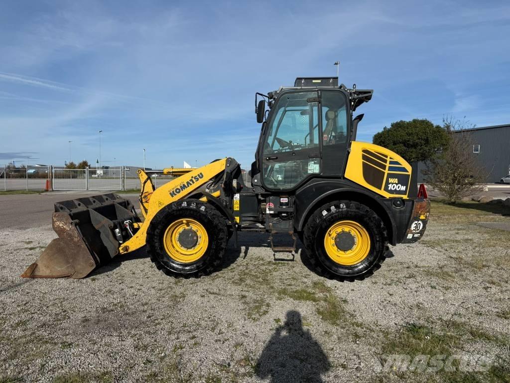 Komatsu WA 100M-7 Φορτωτές με λάστιχα (Τροχοφόροι)