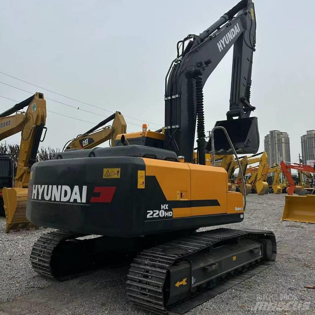 Hyundai 220VS Εκσκαφείς με ερπύστριες