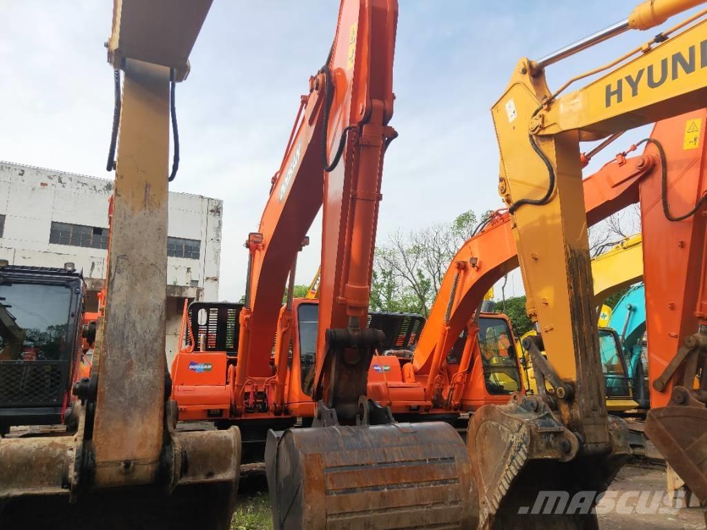 Doosan DH 215-9 Εκσκαφείς με ερπύστριες