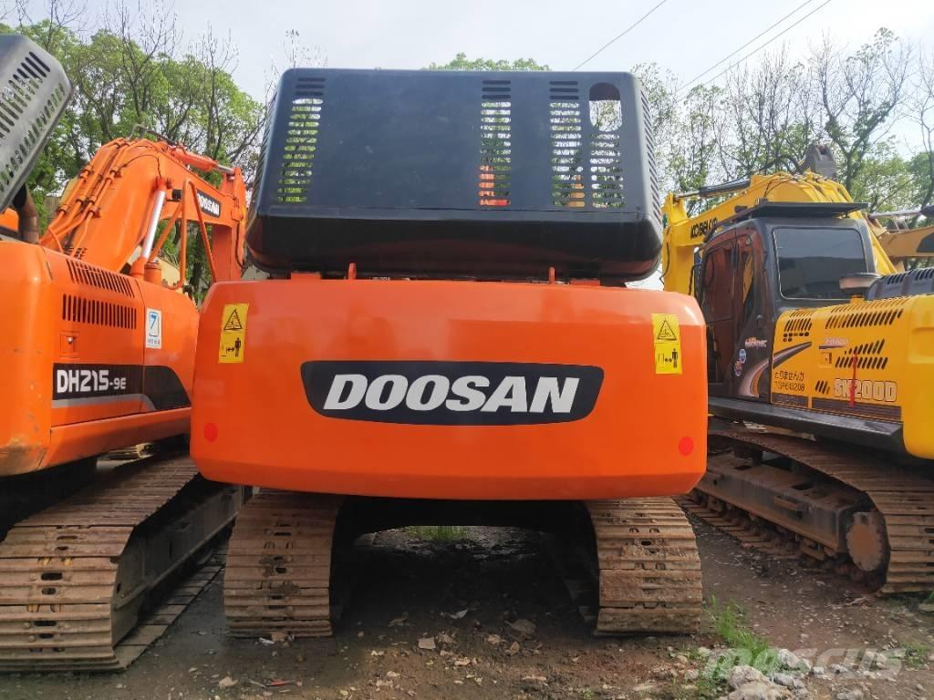 Doosan DH 215-9 Εκσκαφείς με ερπύστριες