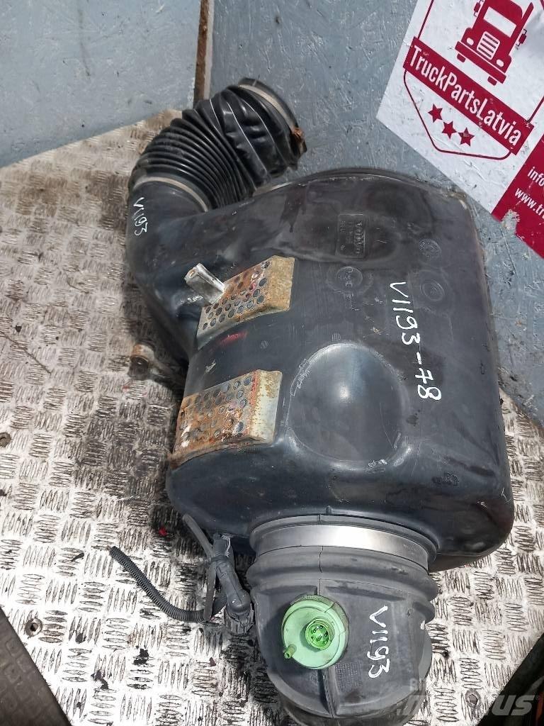 Volvo FH 12     3979505 Καμπίνες και εσωτερικό