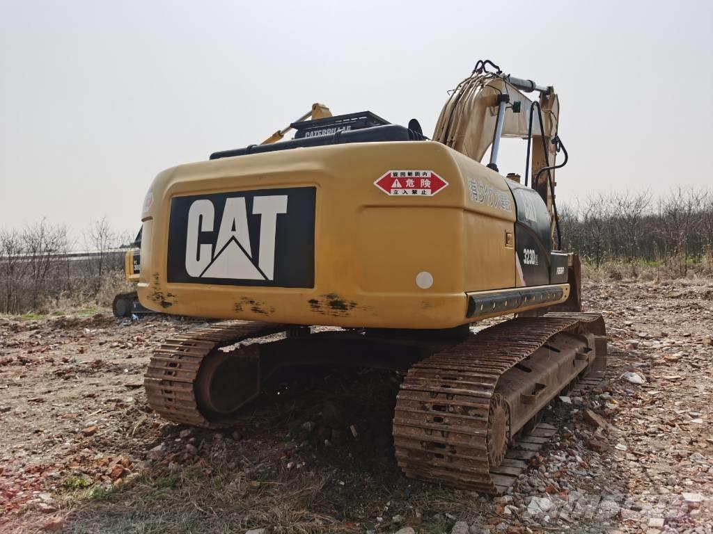 CAT 323 D L Εκσκαφείς με ερπύστριες