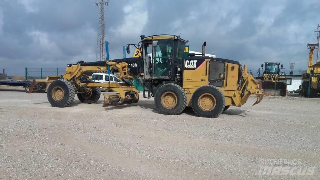 CAT 140 M Γκρέιντερς