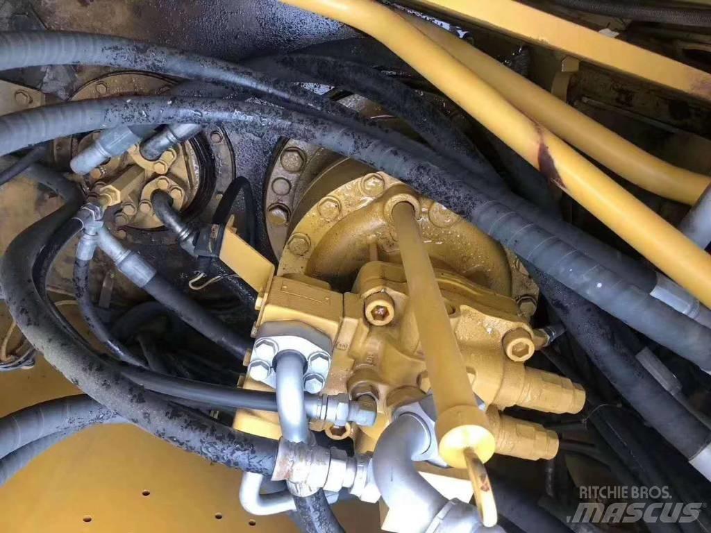 CAT 323 D Εκσκαφείς με ερπύστριες