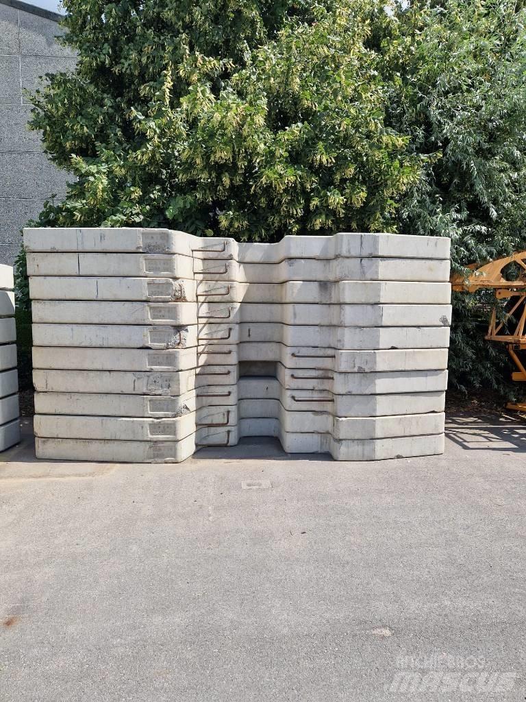 Potain IGO T 85 A Αυτοεγειρόμενοι γερανοί