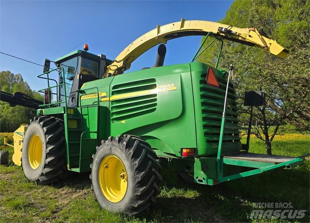 John Deere 7300 Μηχανές χορτονομής