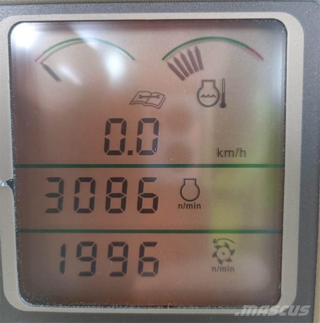 John Deere 7300 Μηχανές χορτονομής