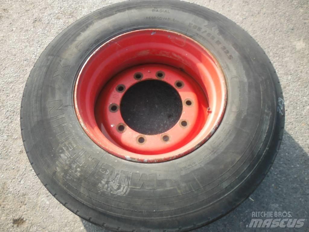 Michelin 385/65R22.5 Ελαστικά και ζάντες