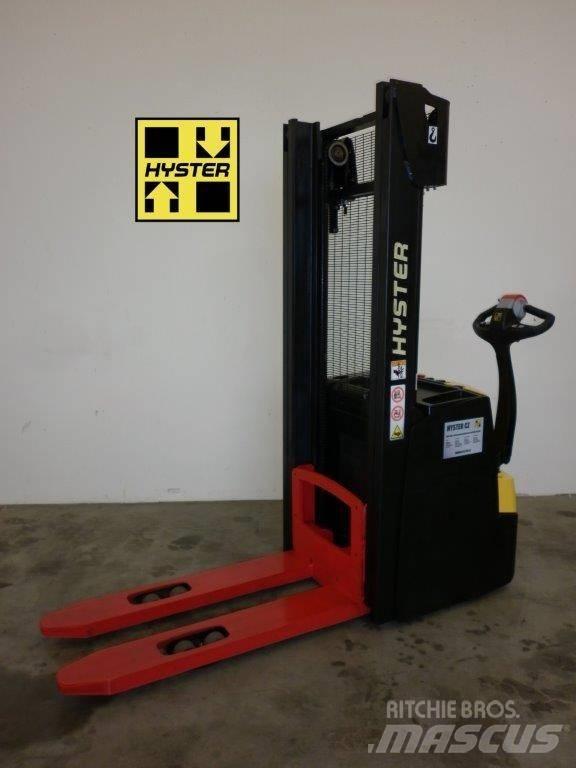 Hyster S1.6 Παλετοφόρα πεζού χειριστή με ιστό