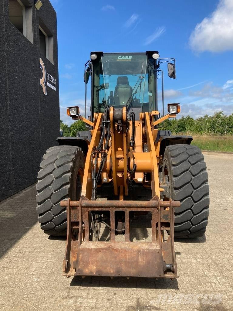 CASE 621 F XR Φορτωτές με λάστιχα (Τροχοφόροι)