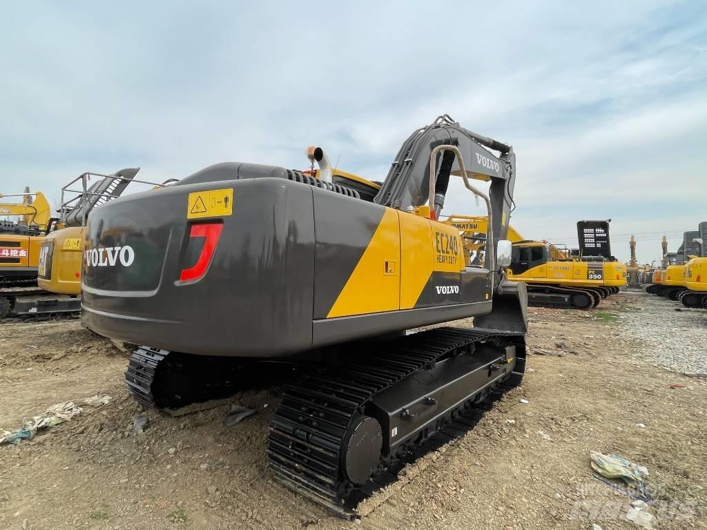 Volvo EC 240 Εκσκαφείς με ερπύστριες