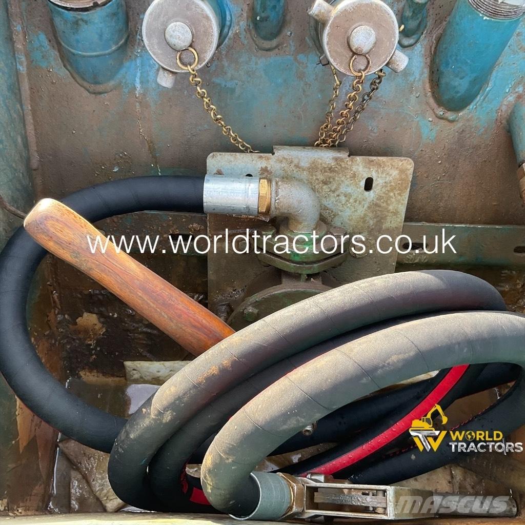  CONQUIP FUEL BOWSER Δεξαμενές καυσίμων και πρόσθετων