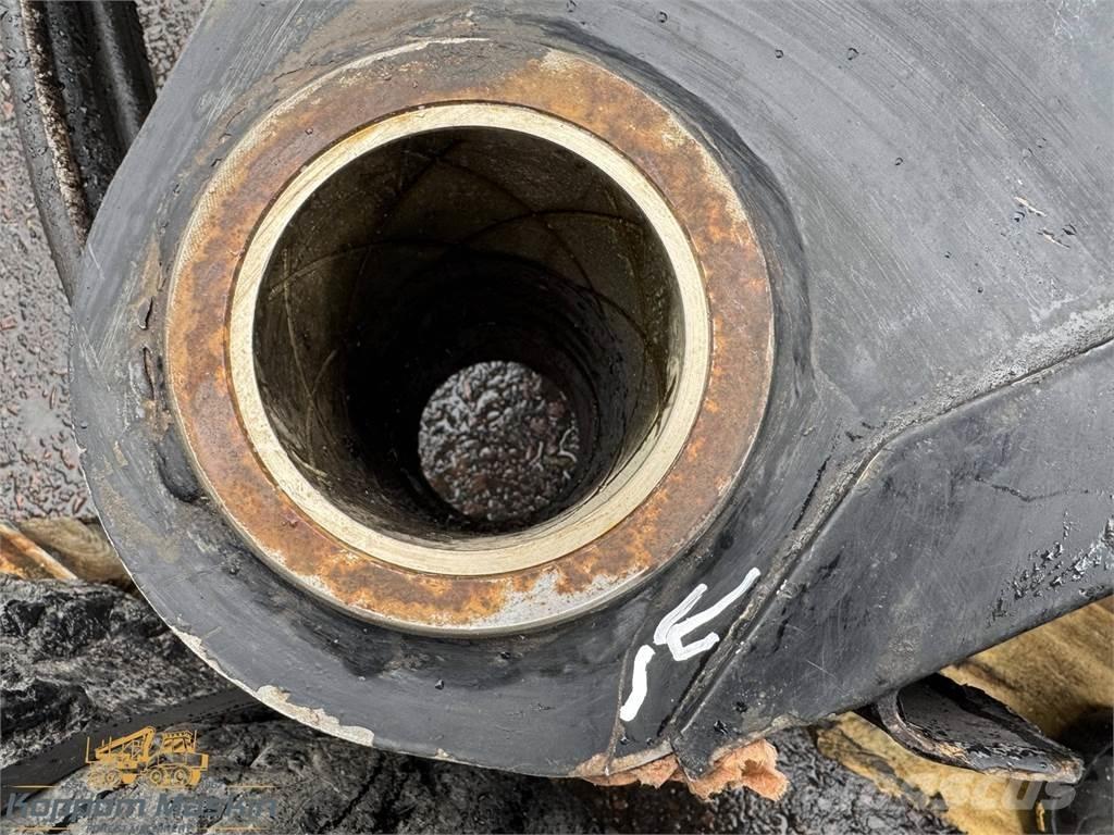 Komatsu 165F Γερανοί προωθητικοί