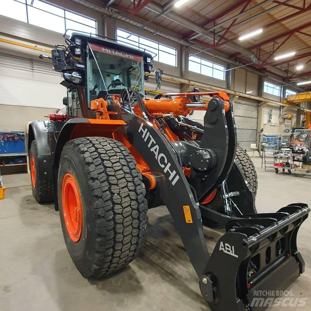 Hitachi ZW220-7 Φορτωτές με λάστιχα (Τροχοφόροι)