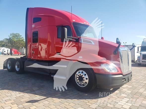 Kenworth T680 Τράκτορες