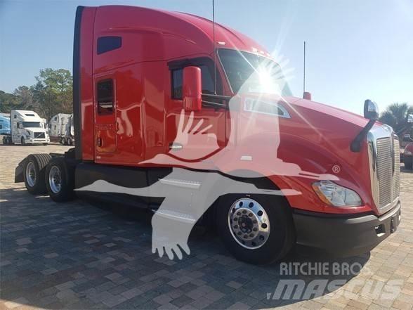 Kenworth T680 Τράκτορες